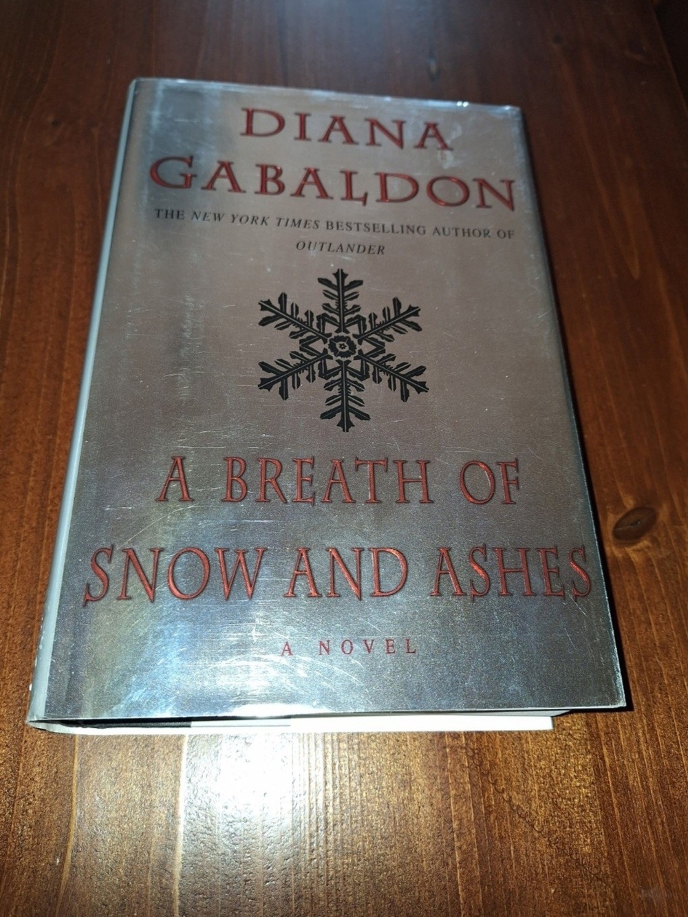 Diana Gabaldon - A Breath of Snow and Ashes - Silver Cover